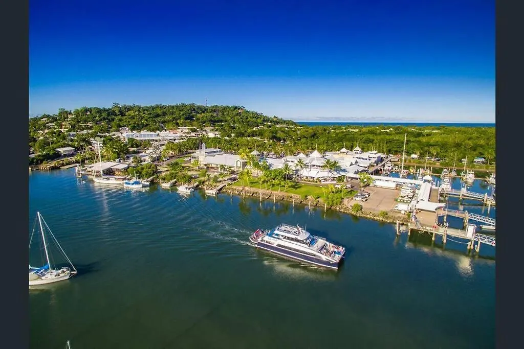 Central Port Douglas Apartment, Walk To Beach - Casuarina Court