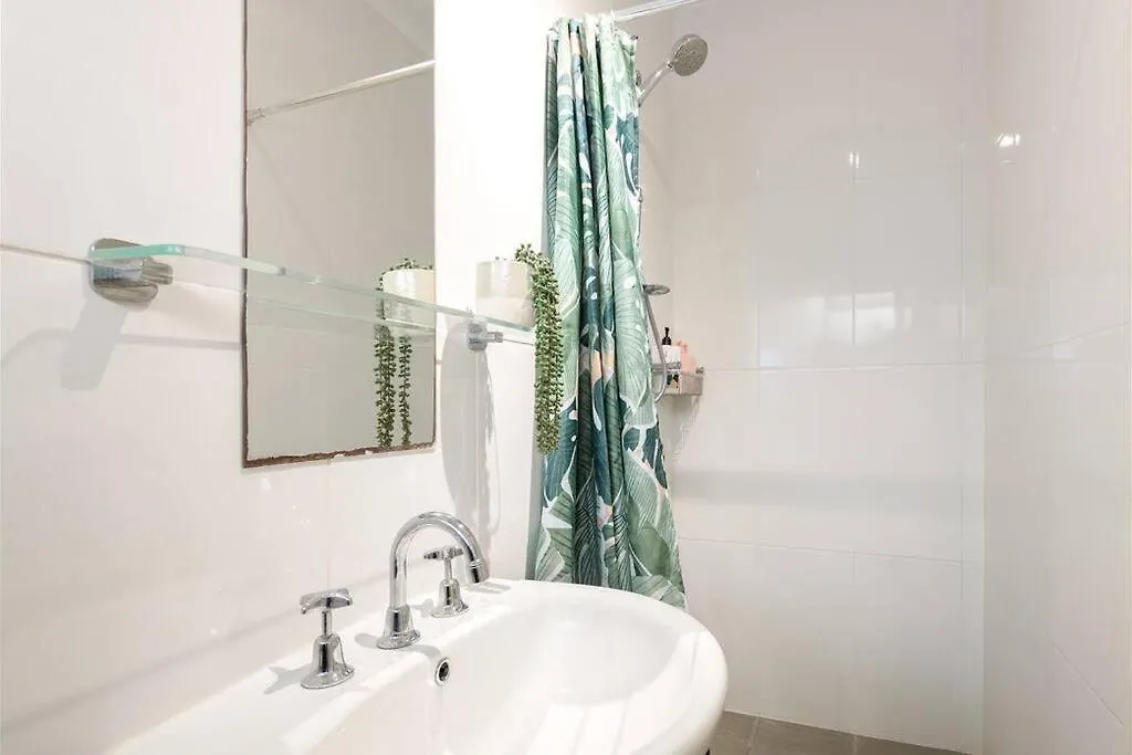 Central Port Douglas Apartment, Walk To Beach - Casuarina Court