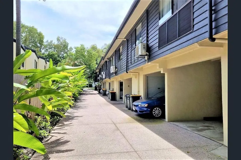 Central Port Douglas Apartment, Walk To Beach - Casuarina Court 0*,